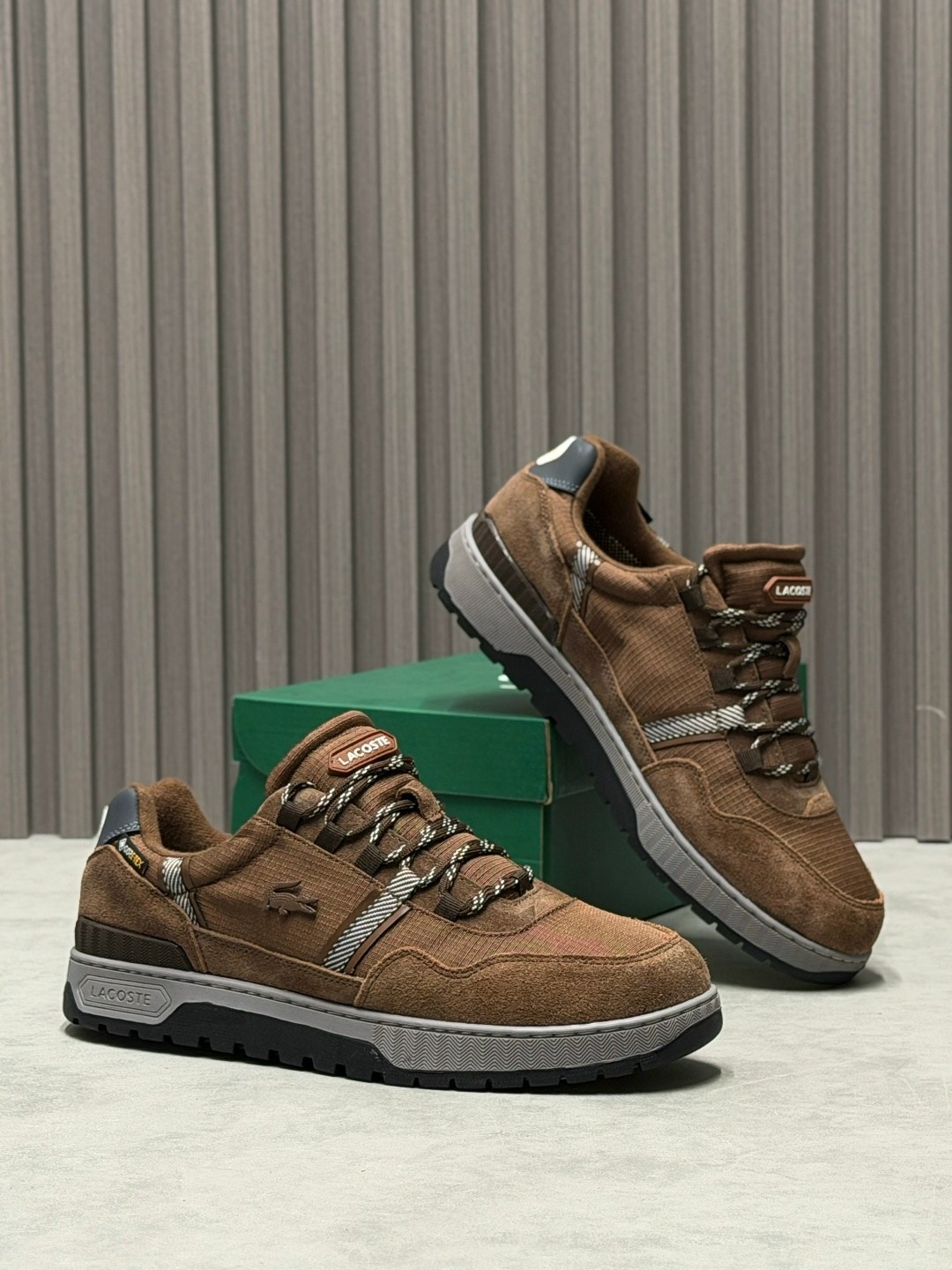 ,lacoste кроссовки,кроссовки мужские lacoste,мужской кроссовки,спортивная