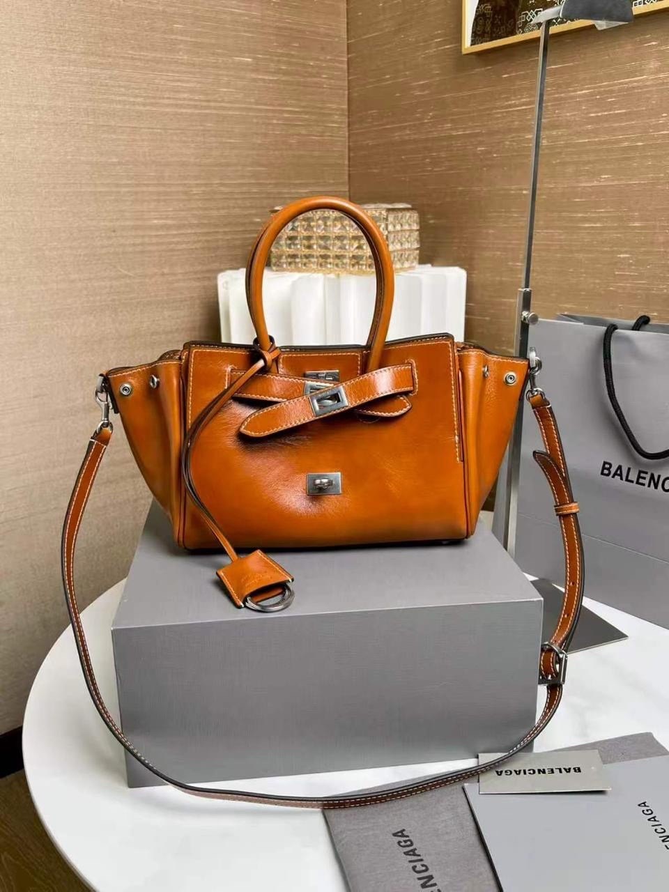 сумка balenciaga,сумка женская balenciaga,сумка женская,сумка,модная сумка