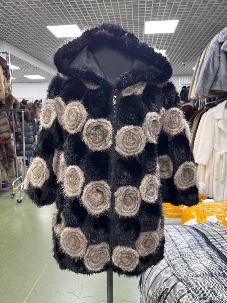 норковая шуба,шуба,шуба женская,шуба норка,шуба норковая с капюшоном