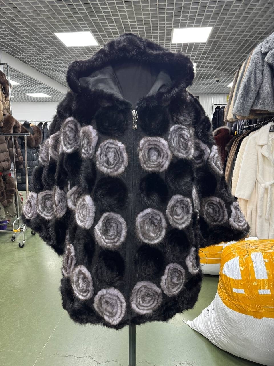 норковая шуба,шуба,шуба женская,шуба норка,шуба норковая с капюшоном