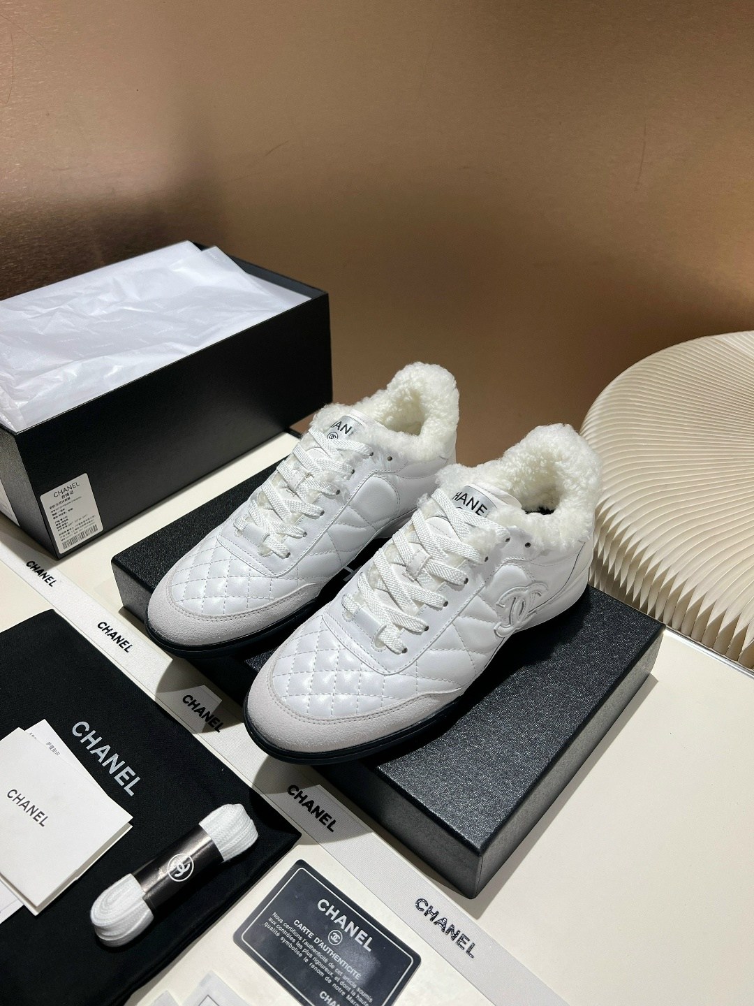 ,женские кроссовки chanel,chanel кроссовки,кроссовки женскиe,кроссовки шанели