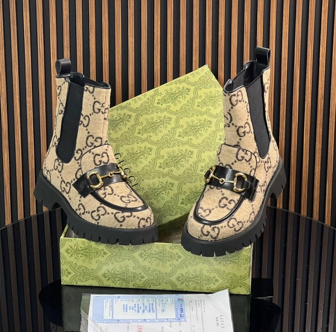 ботинки gucci,парусиновые ботинки челси с узором gg gucci коричневый,ботинки gucci с фирменным узором,ботинки гуччи,женские ботинки gucci