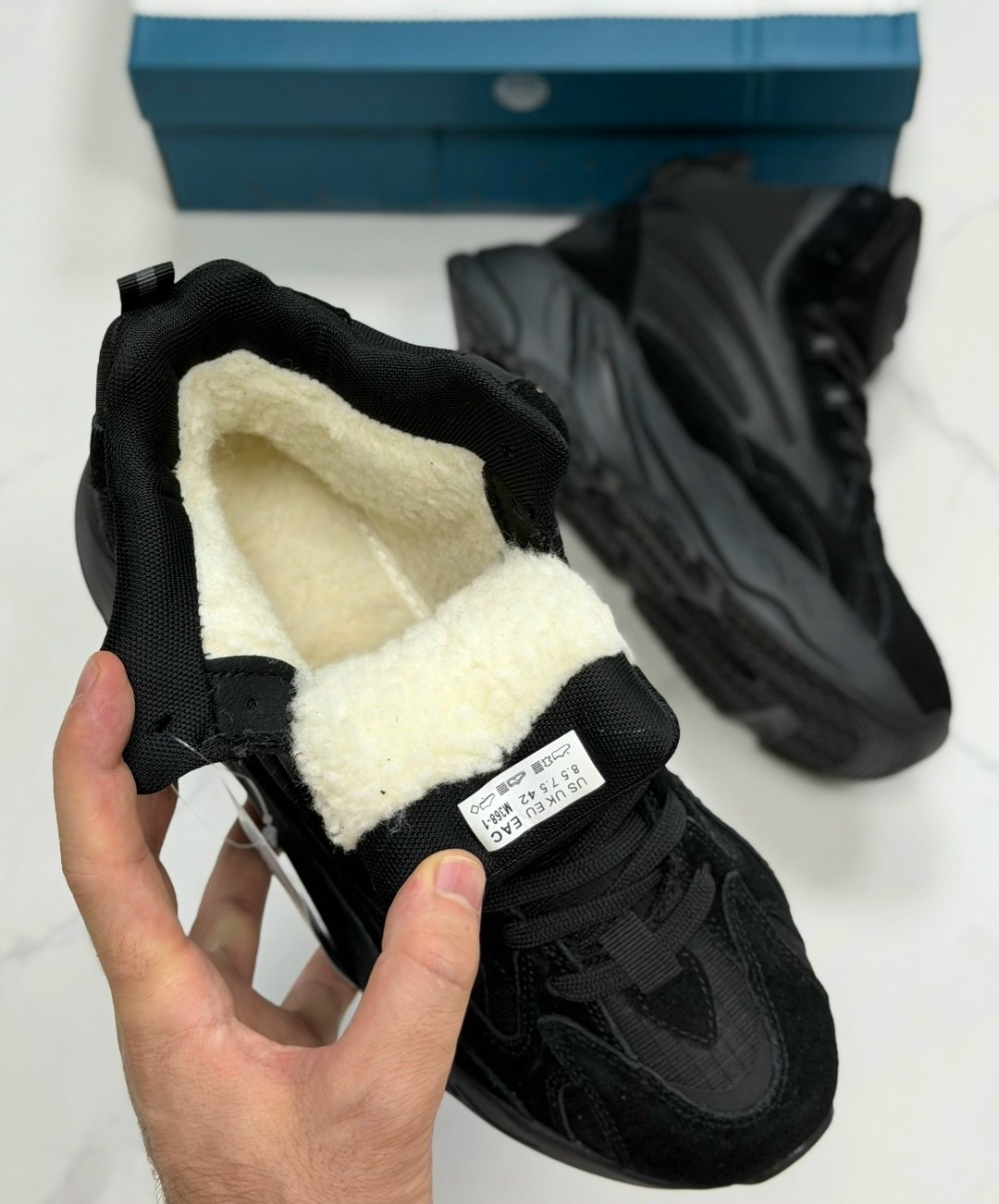adidas yeezy boost 700 v 2,adidas yeezy boost 700,кроссовки adidas yeezy boost 700,yeezy boost 700 v2 vanta,yeezy boost 700 v 2