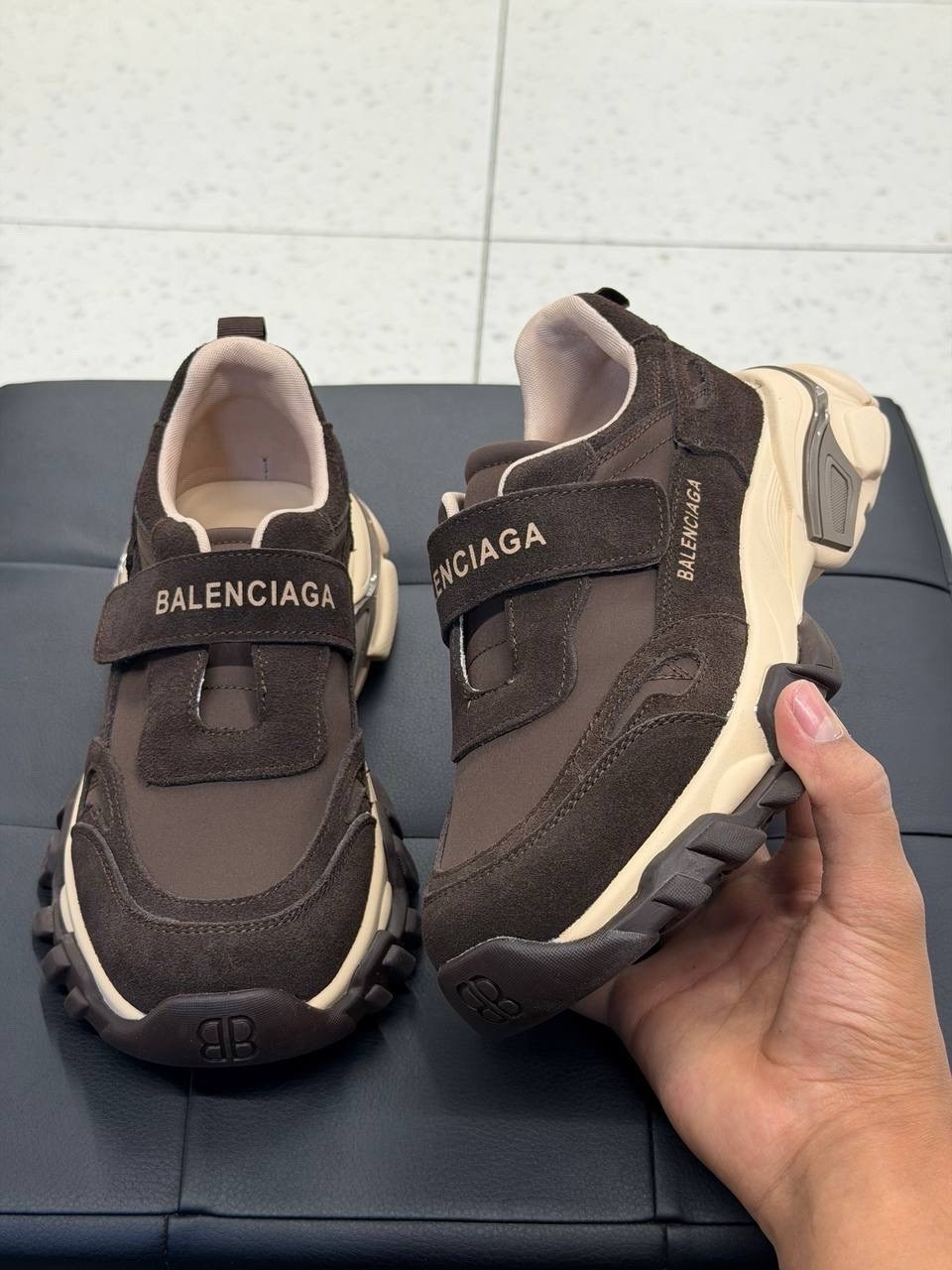 ,кроссовки женские balenciaga,кроссовки balenciaga,кроссовки balenciaga triple s,кроссы баленсиага женские оригинал