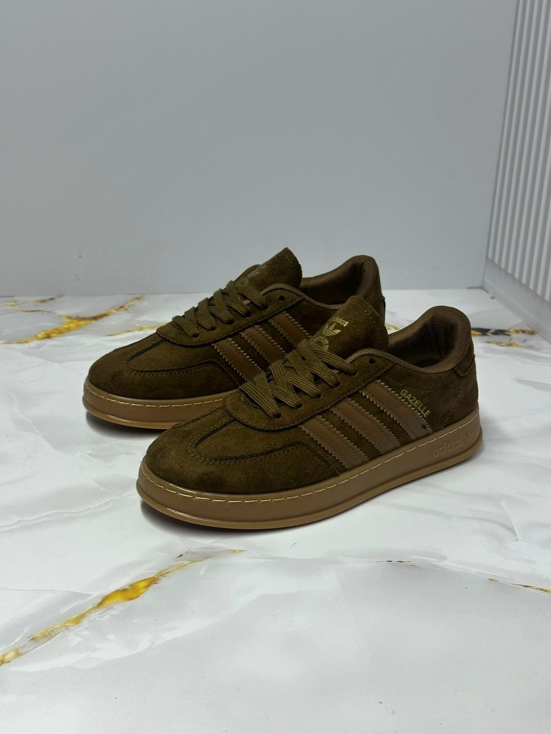 ,кроссовки adidas,адидас spezial зеленые,кроссовки adidas originals gazelle bold,adidas мужские кроссовки