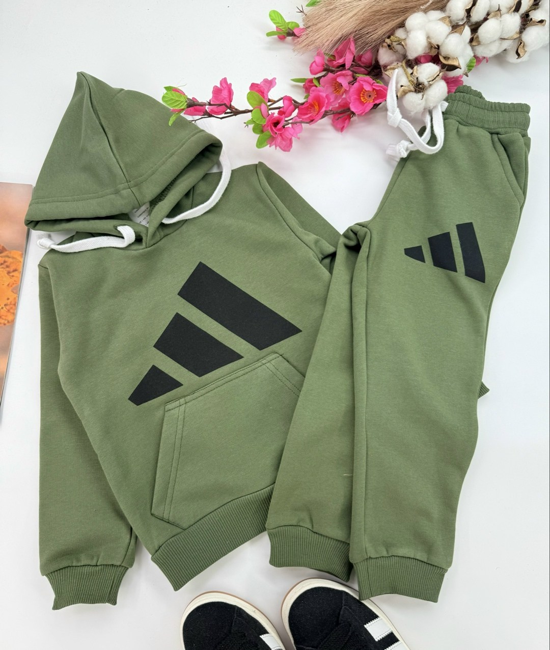 adidas hoodie,костюм на флисе,спортивный костюм adidas,adidas толстовка с капюшоном,adidas originals худи хаки