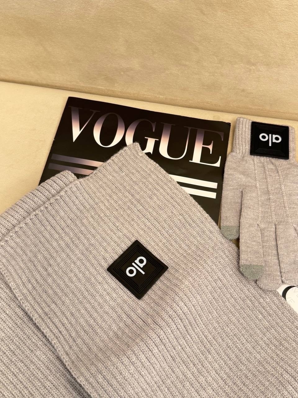 шапка chanel набор шапка/шарф/перчатки,комплект шапка, шарф, перчатки prada,шапка шарф перчатки,комплект шарф,шапка chanel набор шапка/шарф/перчатки ch15
