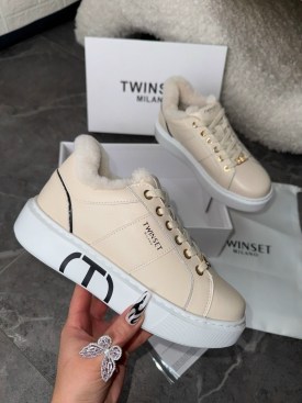 Кроссовки