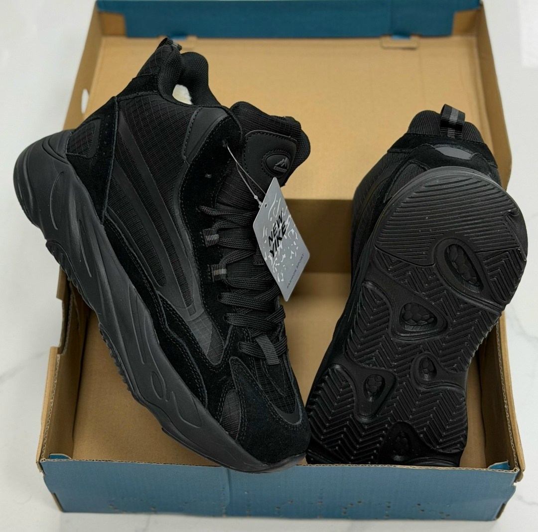 adidas yeezy boost 700 v 2,adidas yeezy boost 700,кроссовки adidas yeezy boost 700,yeezy boost 700 v2 vanta,yeezy boost 700 v 2