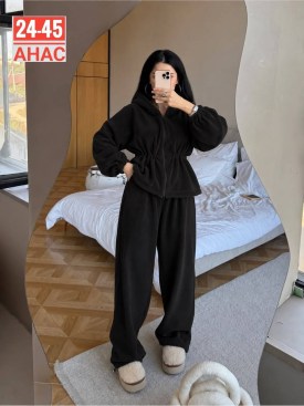 Костюм