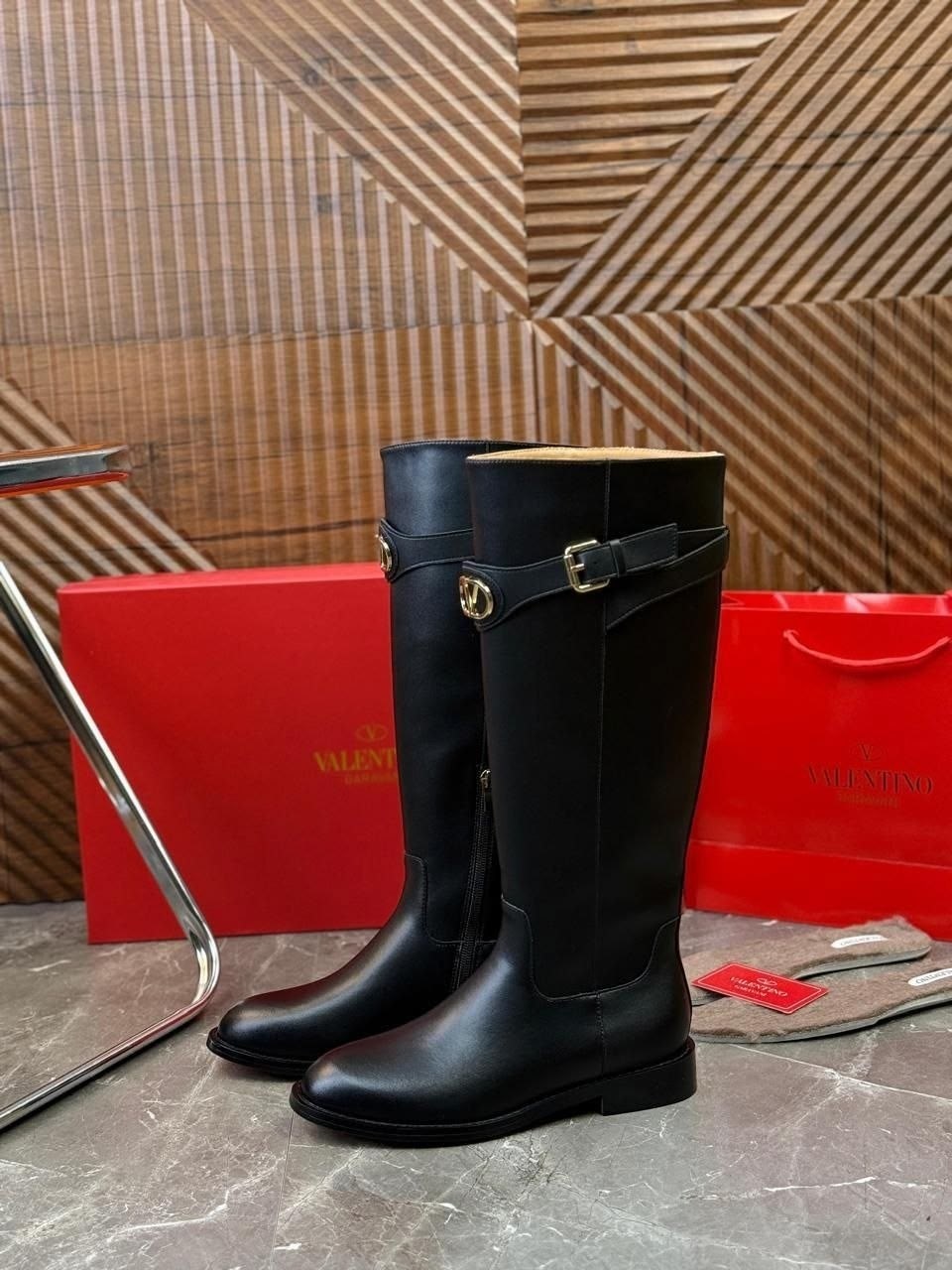 женские сапоги,сапоги,сапоги диор,,сапоги valentino