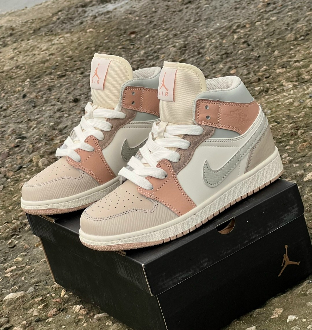 nike air jordan 1 mid milan,женские кроссовки nike air jordan 1 mid,nike air jordan 1 mid,женские кроссовки nike,кроссовки