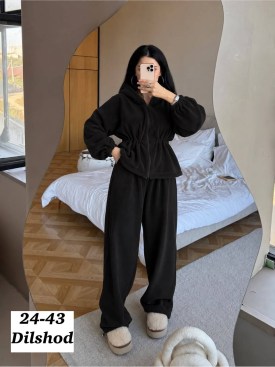 Костюм