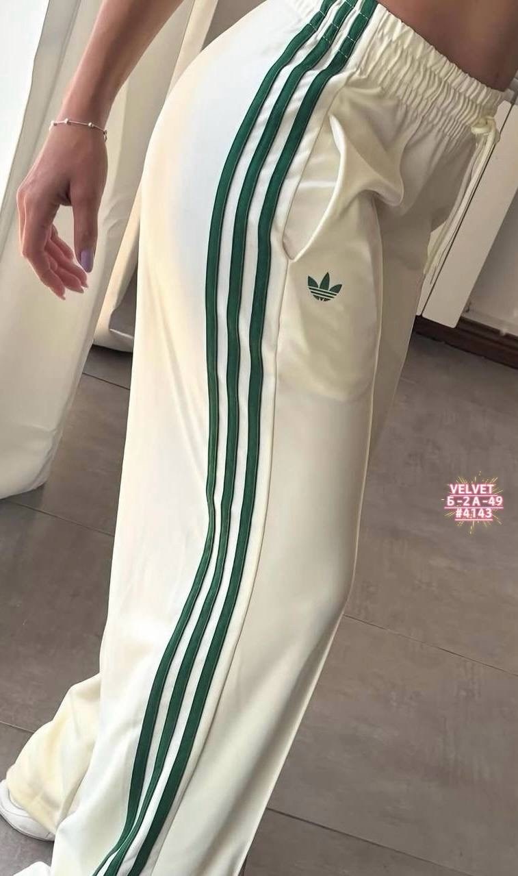 спортивные штаны коричневого цвета adidas originals,спортивные брюки,спортивные брюки adidas originals,спортивные брюки adidas,повседневные брюки