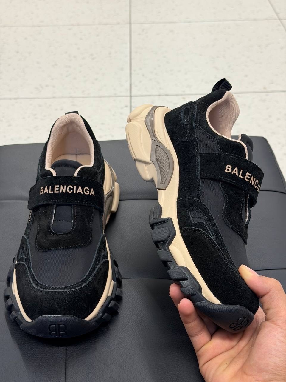 ,кроссовки женские balenciaga,кроссовки balenciaga,кроссовки balenciaga triple s,кроссы баленсиага женские оригинал