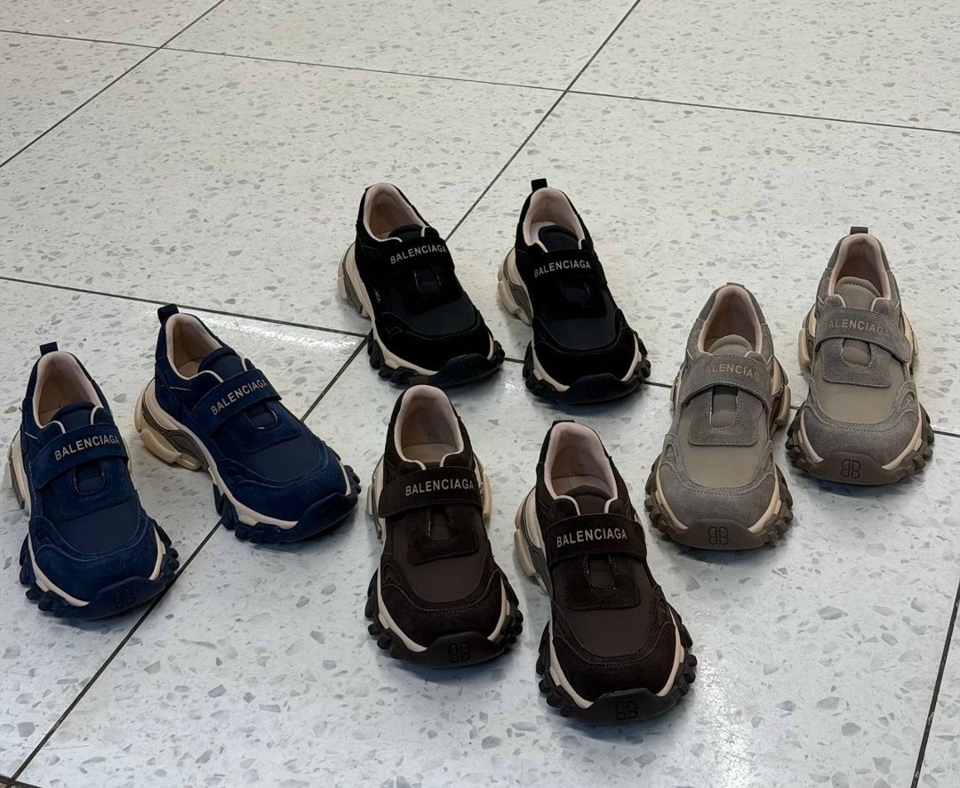 ,кроссовки женские balenciaga,кроссовки balenciaga,кроссовки balenciaga triple s,кроссы баленсиага женские оригинал
