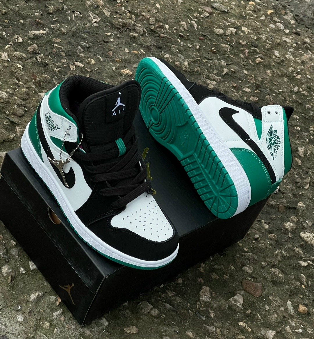 кросcовки jordan,кроссовки,кроссовки джорданы,nike air jordan 1 retro high,кроссовок