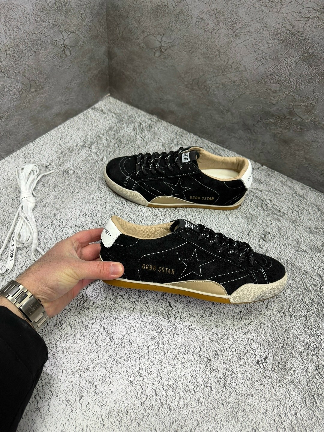 ,кеды golden goose,лаковые кроссовки golden goose,замшевые кроссовки,обуви