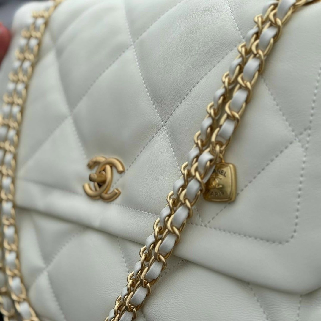 сумка шанель,сумка chanel,сумки женские шанель копии,сумка шанель белая,сумка шанель джамбо