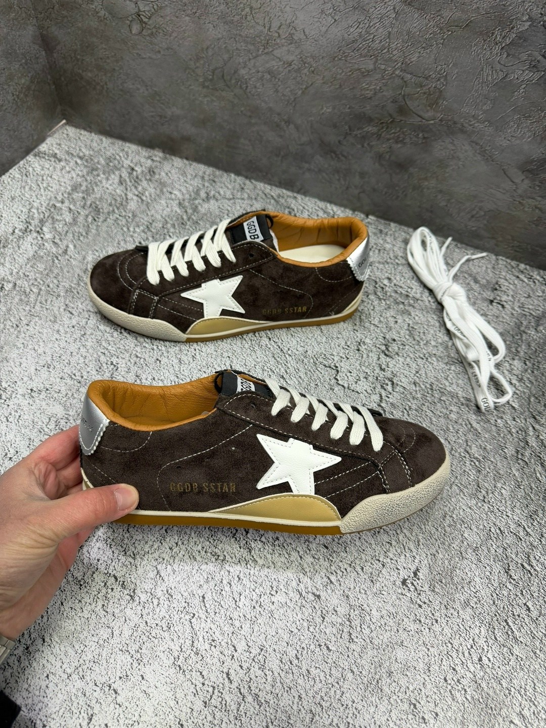 ,кеды golden goose,лаковые кроссовки golden goose,замшевые кроссовки,обуви