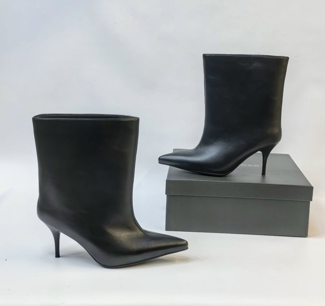 balenciaga ботильоны,женские кожаные сапоги balenciaga 2026 черные,сапоги balenciaga,,ботильоны женские