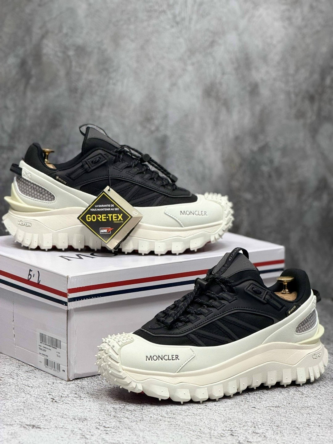 кроссовки moncler,кроссовки moncler trailgrip gtx trainers белый черный,монклер кроссовки,кроссовки moncler trailgrip gtx,moncler trailgrip gtx