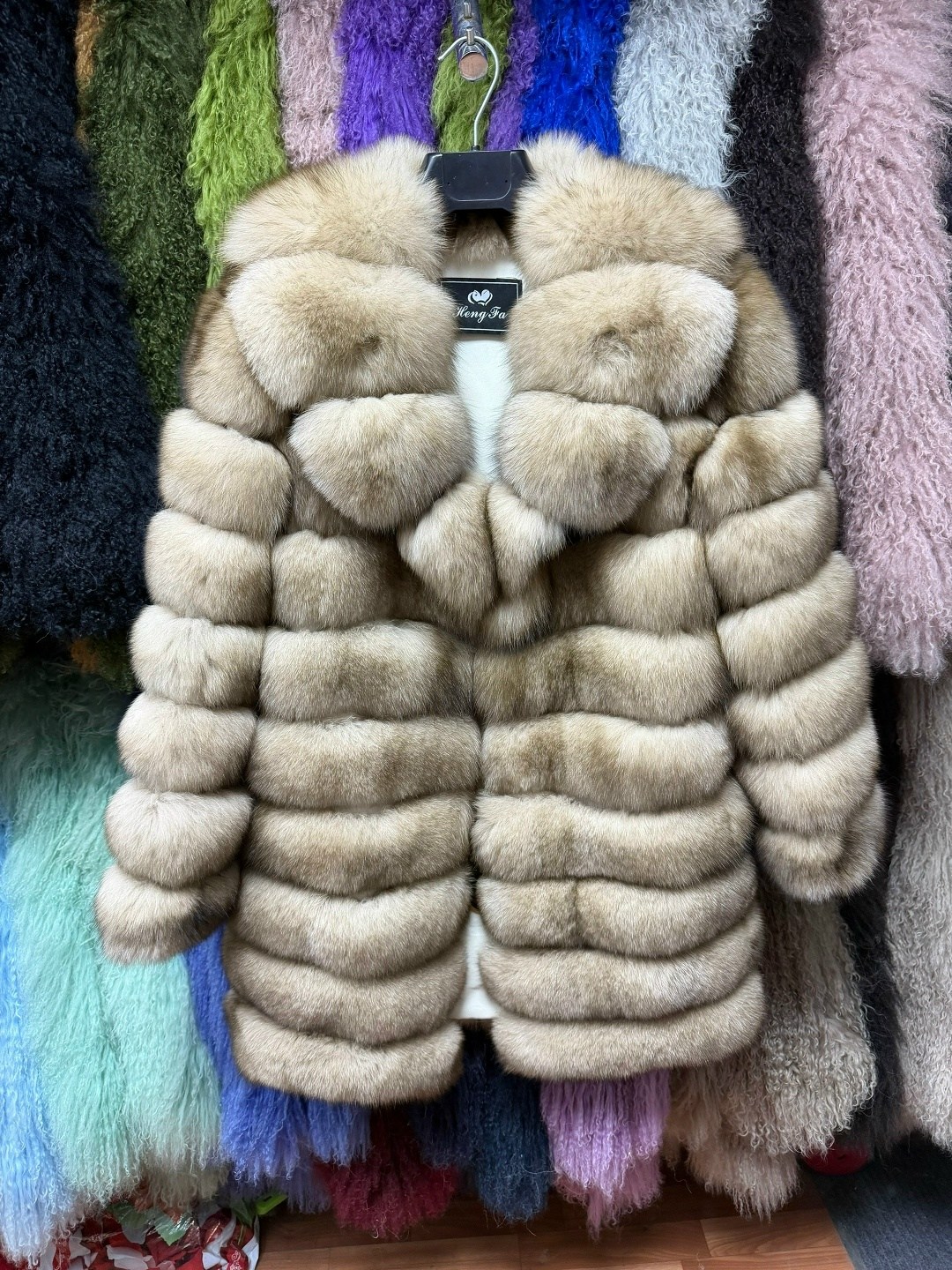 шуба из куницы,короткие шубы из куницы,шуба из песца,шуба соболь,шуба песец