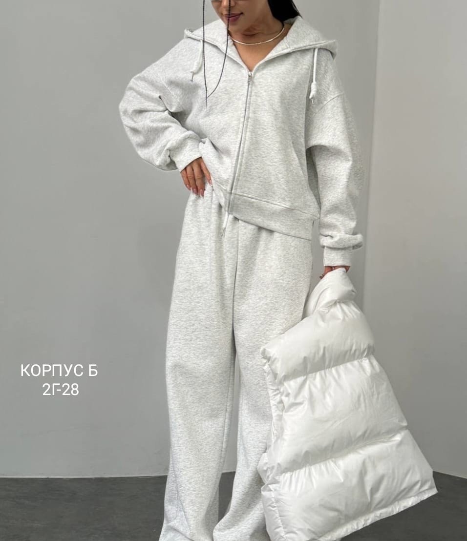celine женский костюм на флисе кофейного цвета,cпортивный костюм женский на флисе,женские костюмы на флисе,костюм на флисе,теплый костюм на флисе