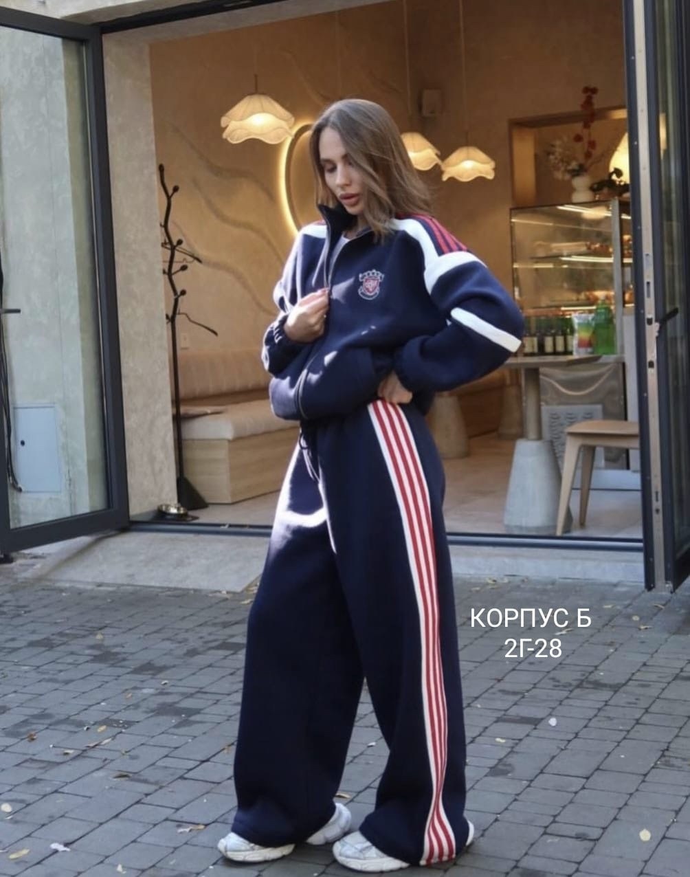 костюм спортивный,женский спортивный костюм,повседневный спортивный костюм,спортивный костюм стильный,стильные костюмы