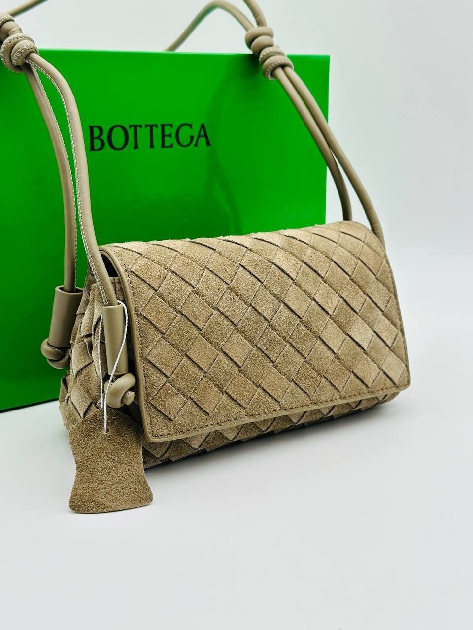 bottega veneta сумка,bottega veneta,сумка женская bottega veneta,сумка на плечо bottega veneta,bottega сумка loop