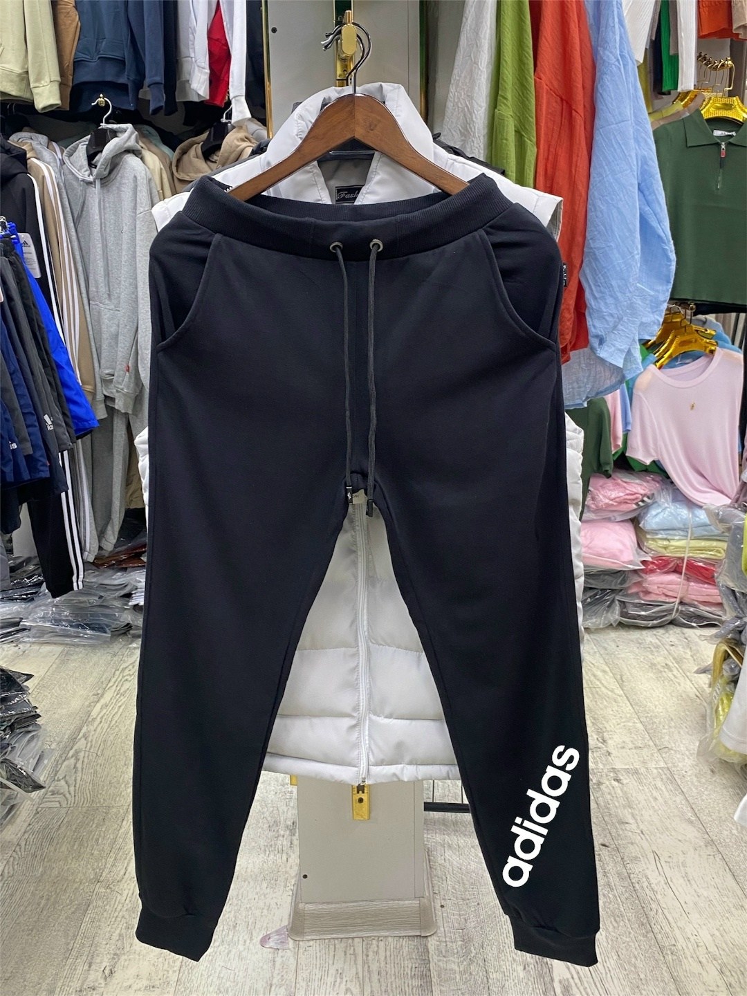 штаны спортивные мужские adidas,брюки спортивные,мужские спортивные штаны,мужские спортивные брюки,штаны спортивные мужские nike