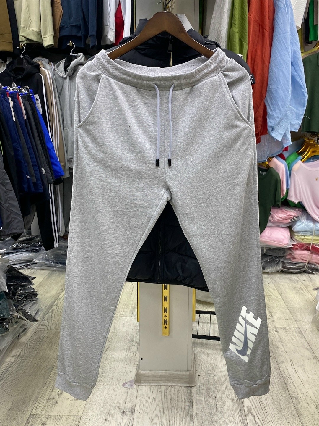 штаны спортивные мужские adidas,брюки спортивные,мужские спортивные штаны,мужские спортивные брюки,штаны спортивные мужские nike