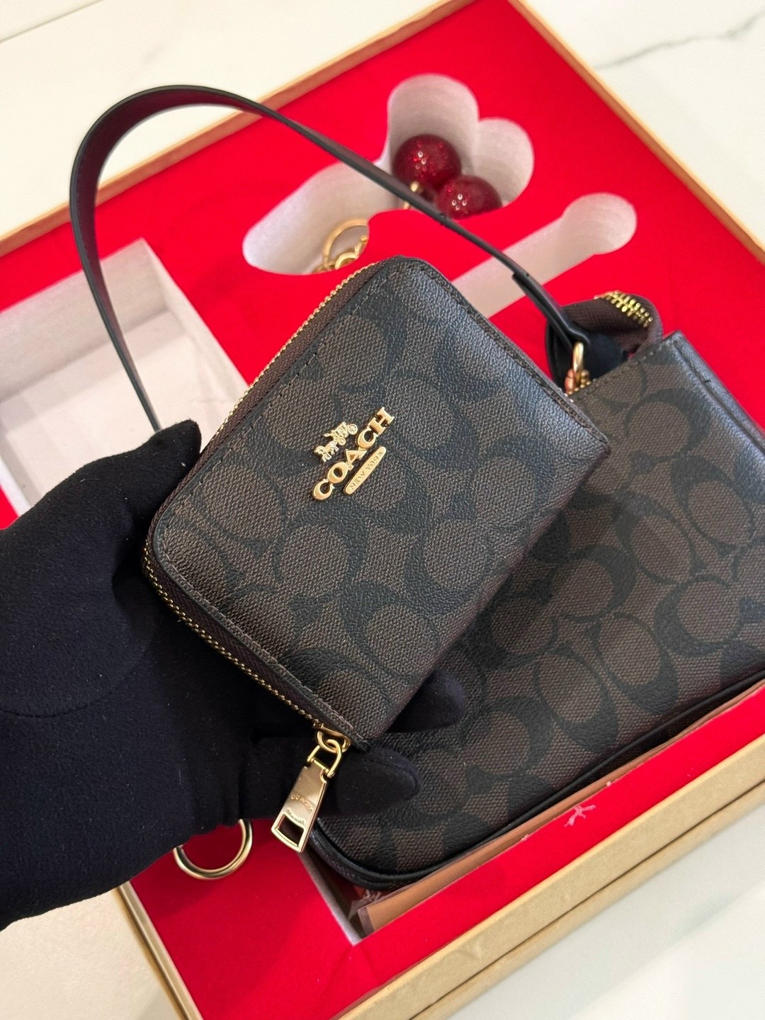 сумка на плечо coach,coach сумка,женская сумка coach,женская сумка-кошелек через плечо coach,coach totes cope 1:1 2026 женская сумка-кошелек через плечо