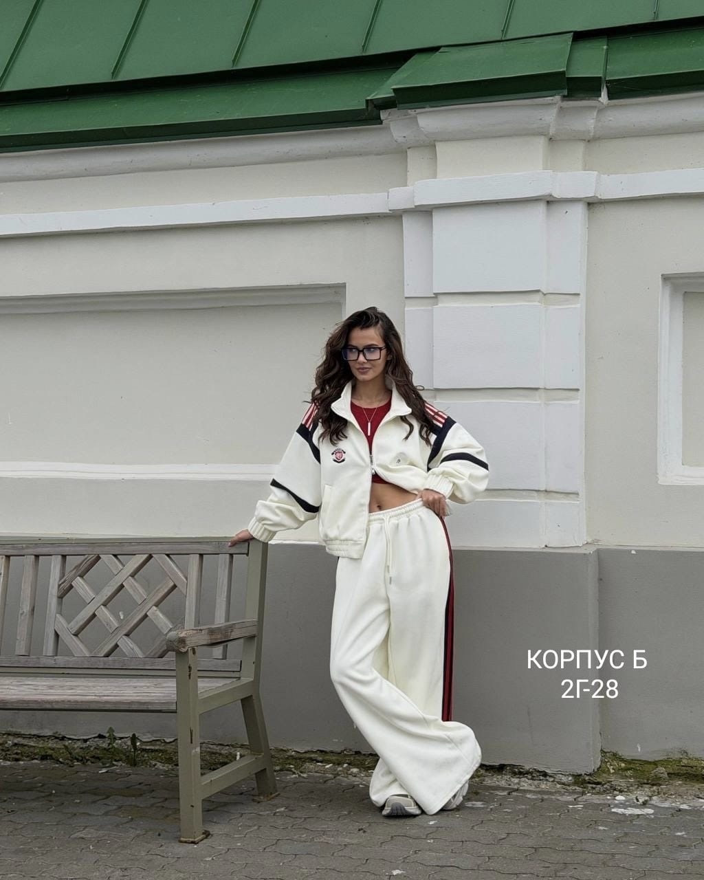костюм спортивный,женский спортивный костюм,повседневный спортивный костюм,спортивный костюм стильный,стильные костюмы