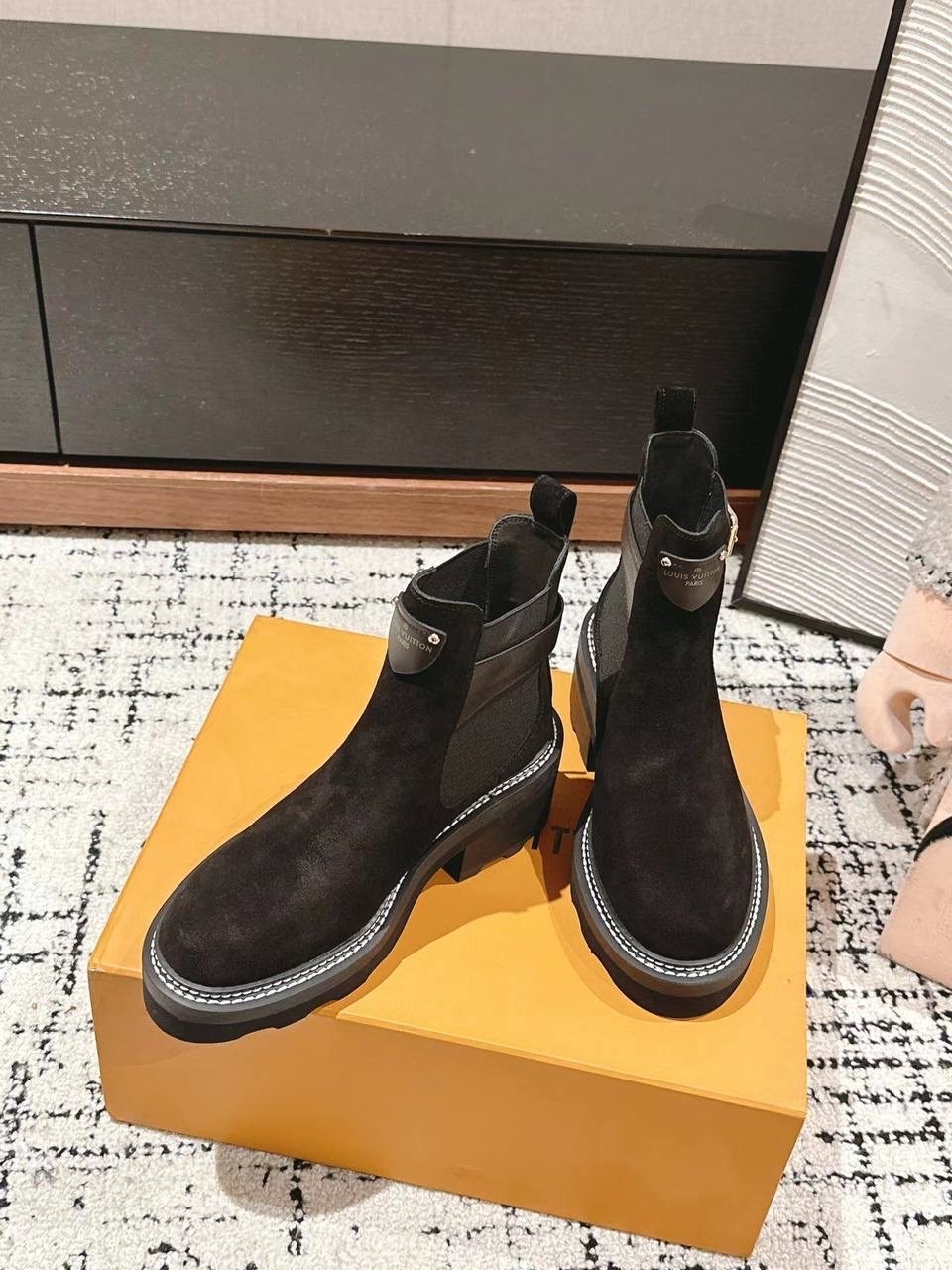 ботинки louis vuitton,ботинки женские,,замшевые ботинки,ботинки