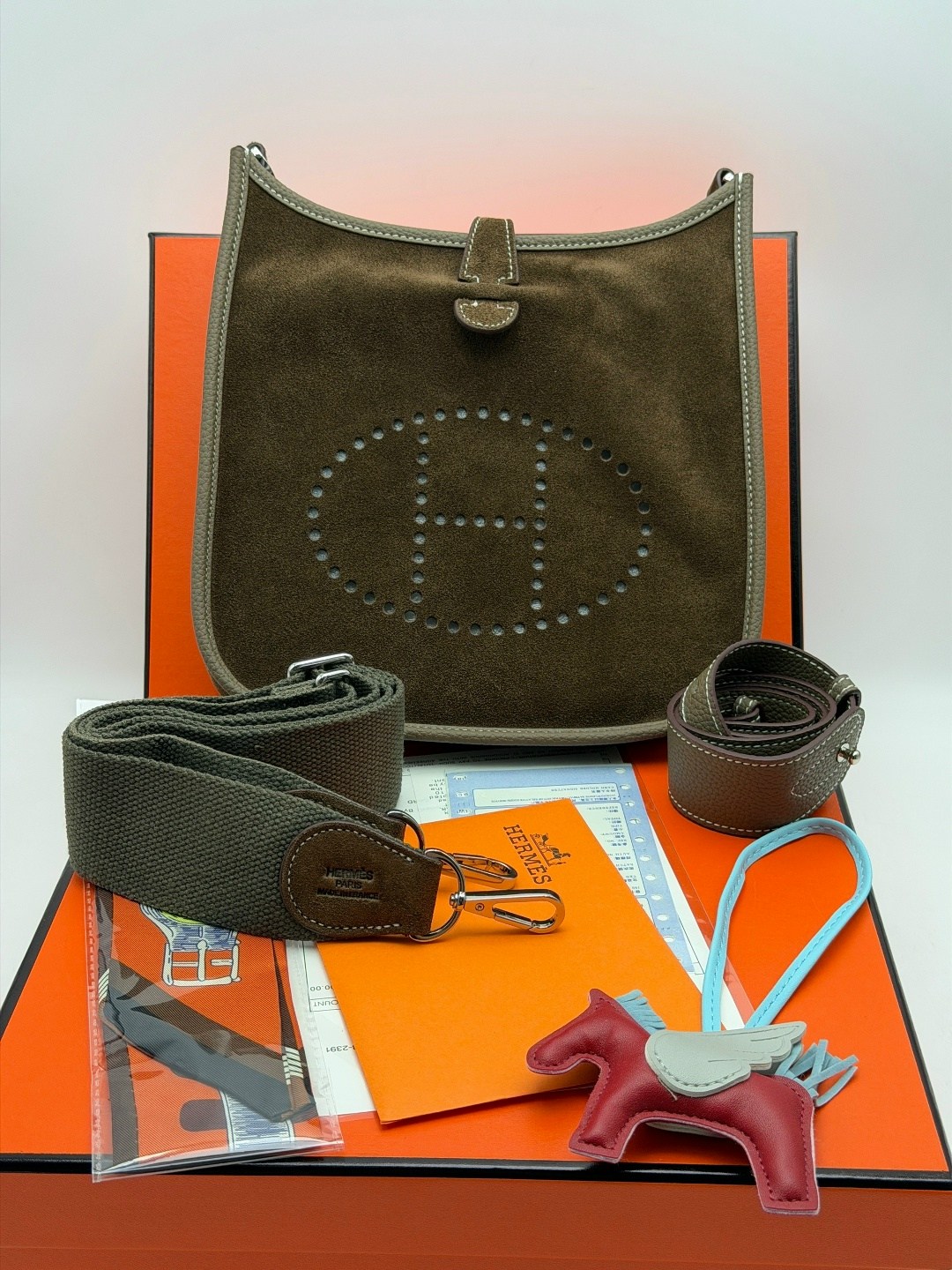 hermes сумка,сумка женская hermes,сумка hermes evelyne,эрмес сумка,сумка hermes через плечо