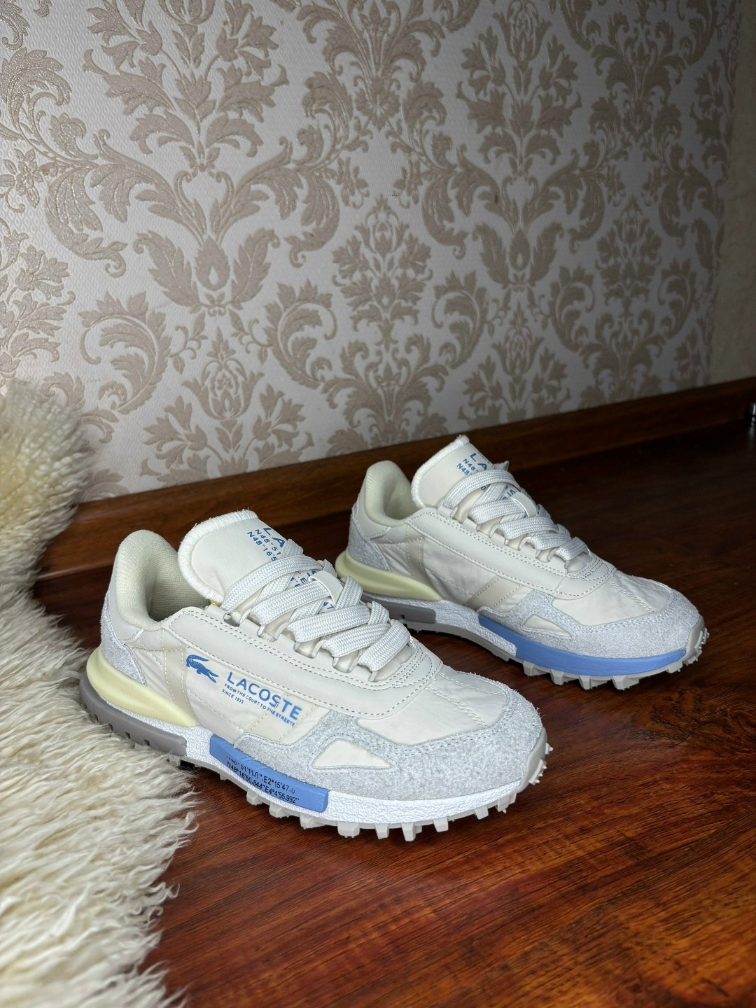 женские кроссовки,кроссовки lacoste,кроссовки брендовые,мужской кроссовки,оригинальные кроссовки
