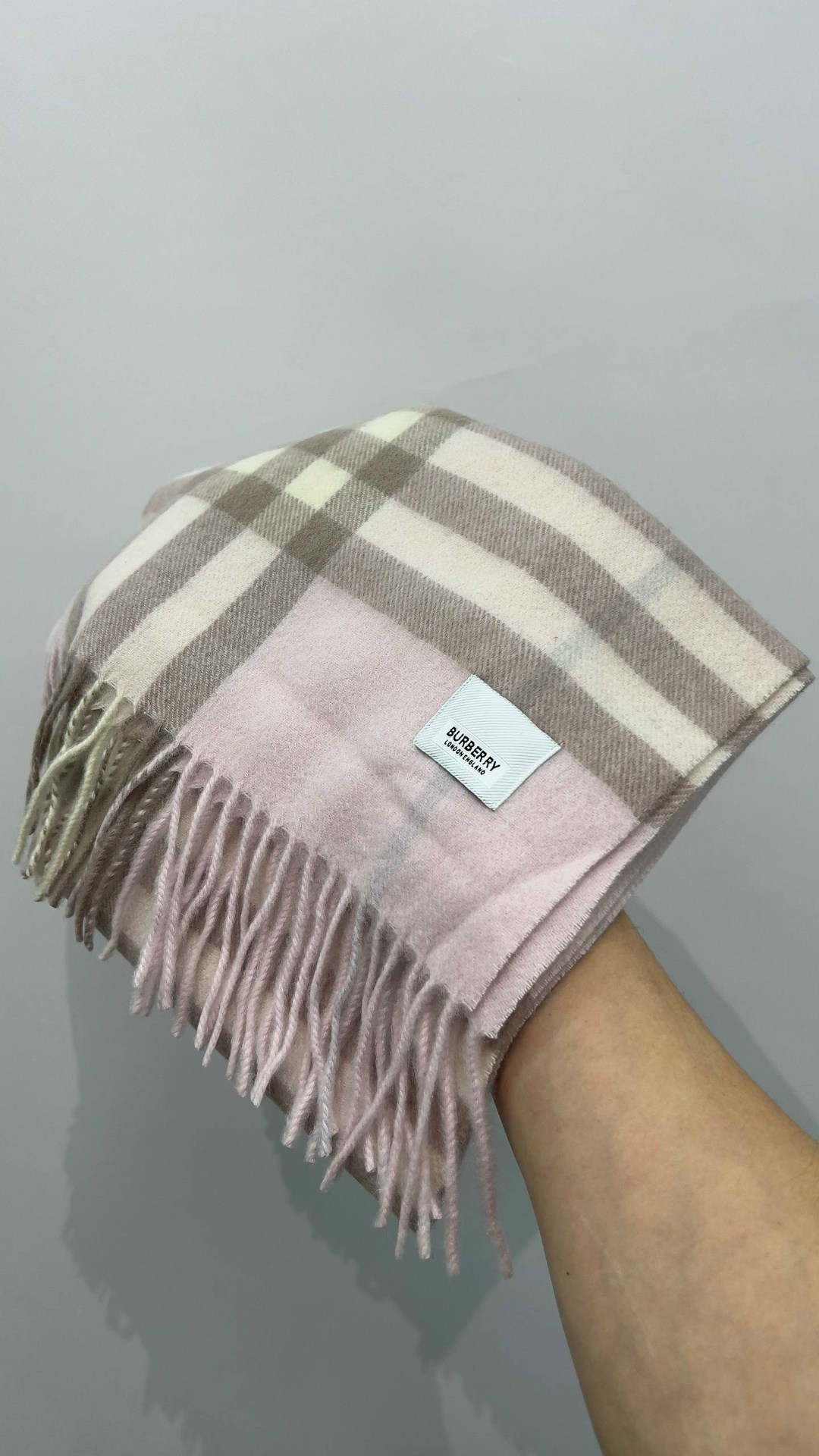 шарф burberry,шарф burberry 100% lambswool,шарф burberry мужской,кашемировый шарф,клетчатый шарф