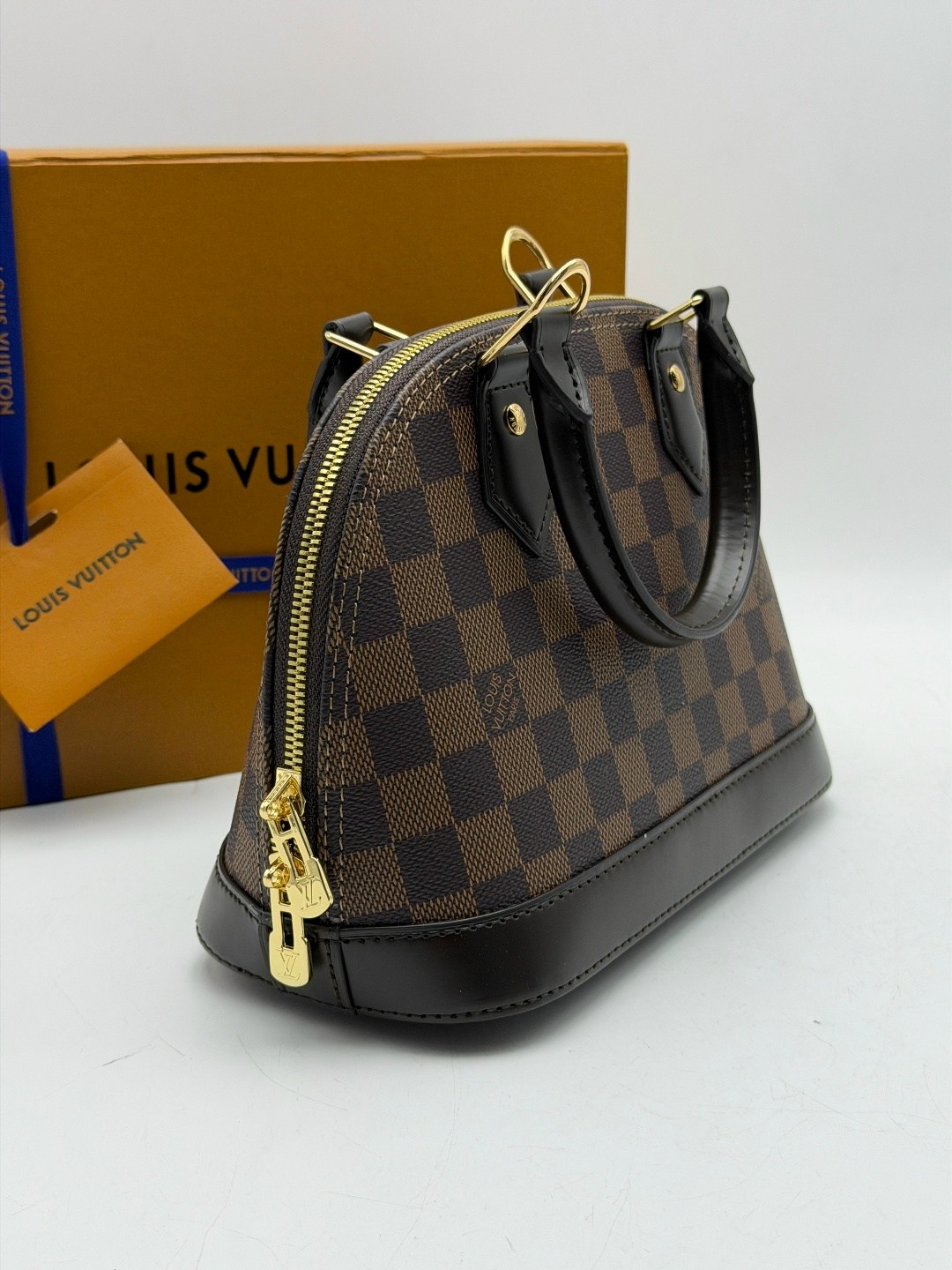 сумка louis vuitton,сумка louis vuitton женская,сумка alma bb от louis vuitton,женская сумка louis vuitton alma,сумка louis vuitton alma bb