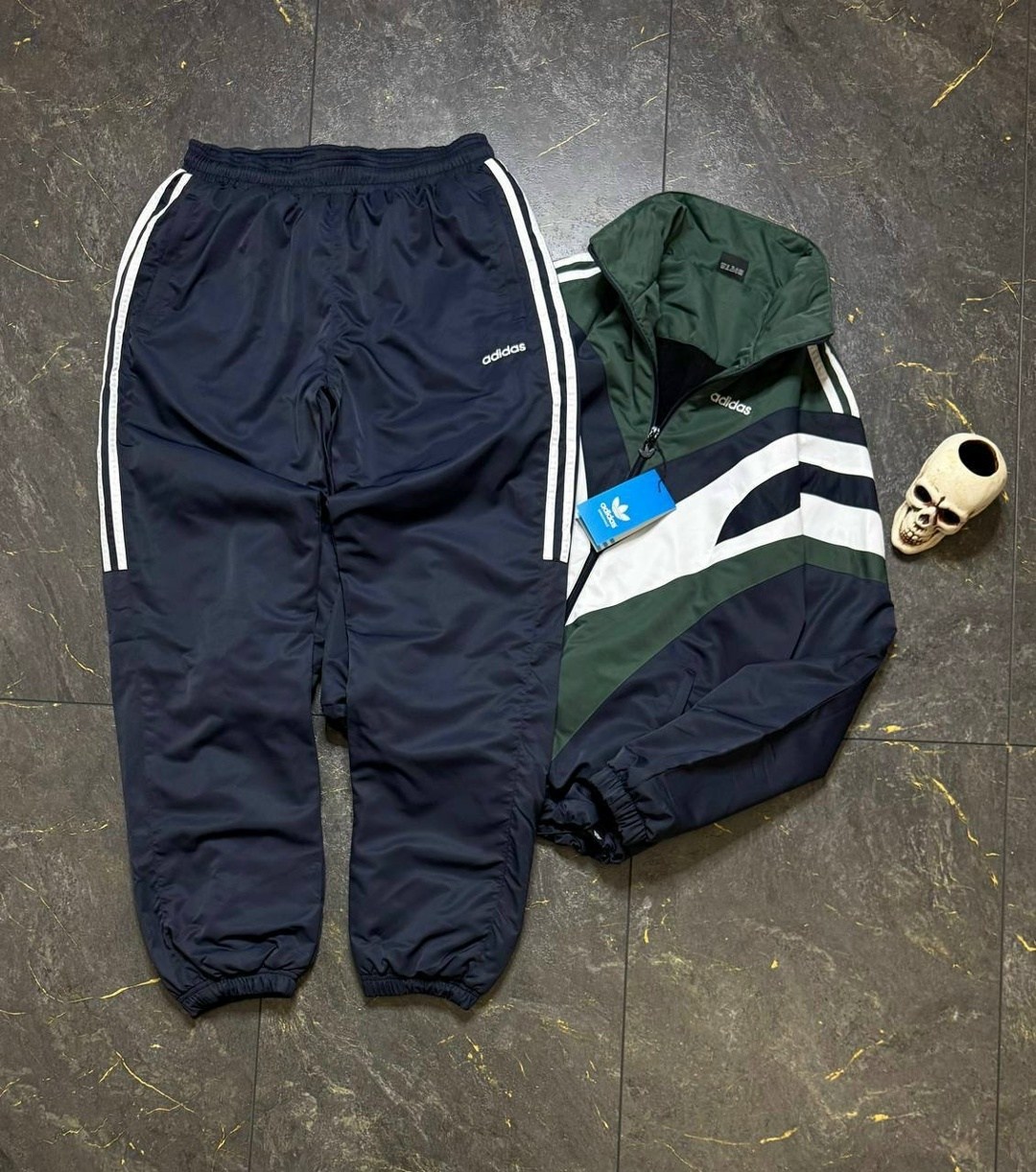 спортивный костюм adidas ретро,спортивный костюм adidas,спортивный костюм adidas 90х,костюм adidas 90 х,спортивный костюм adidas ретро в стиле 90-х