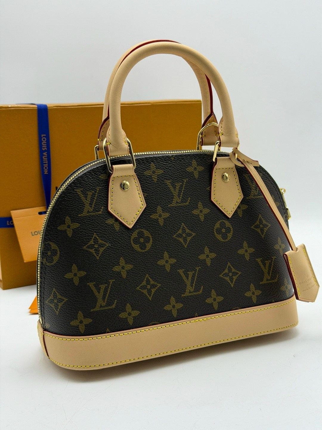 сумка louis vuitton,сумка louis vuitton женская,сумка alma bb от louis vuitton,женская сумка louis vuitton alma,сумка louis vuitton alma bb