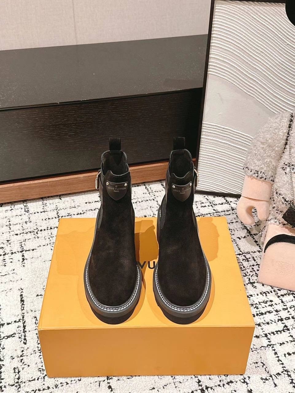 ботинки louis vuitton,ботинки женские,,замшевые ботинки,ботинки