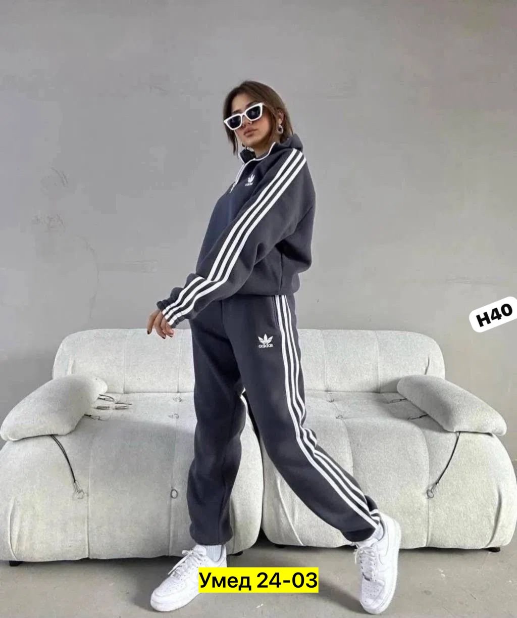 спортивный костюм женский adidas,спортивные костюмы женские,женский костюм адидас,костюм спортивный женский adidas арт. 11449186,костюм адидас