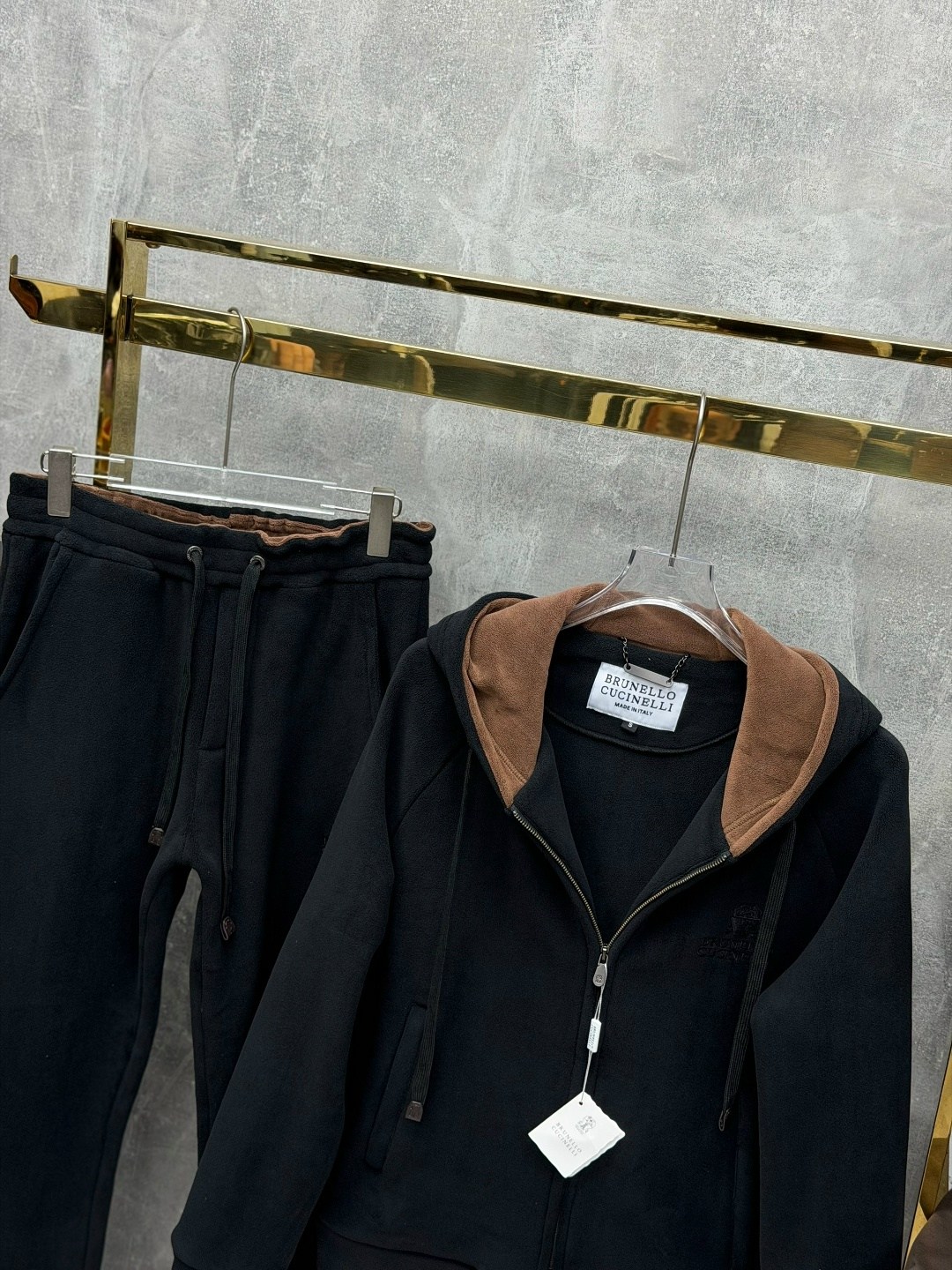 спортивный костюм brunello cucinelli,спортивный костюм brunello,костюм спортивный,мужские спортивные костюмы,костюм brunello cucinelli