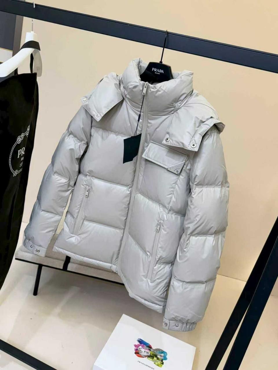 пуховик prada,moncler женский пуховик,пуховик куртка,прада серый пуховик,пуховик