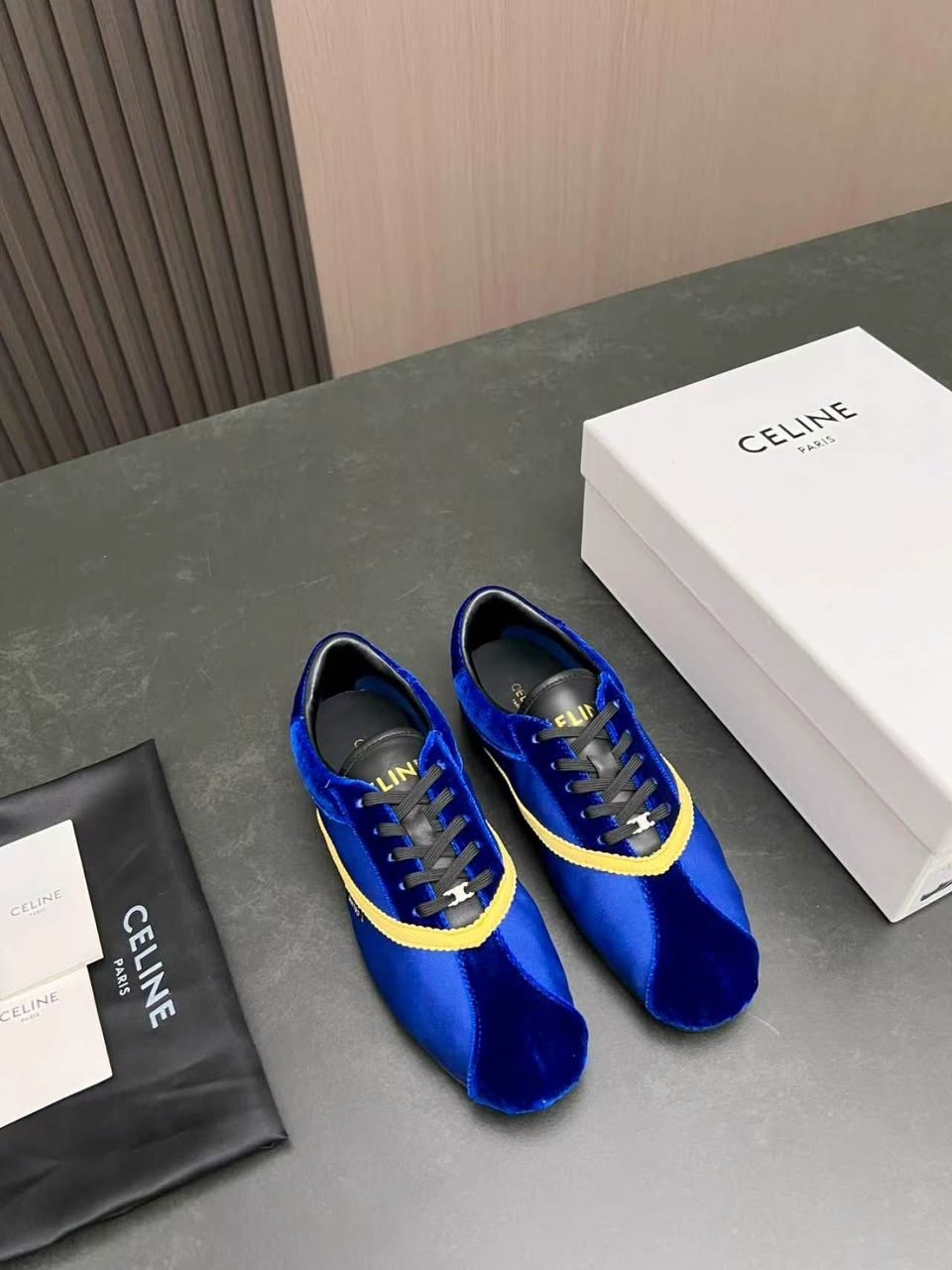 ,кроссовки prada,спортивная ,кроссовки женскиe, женская