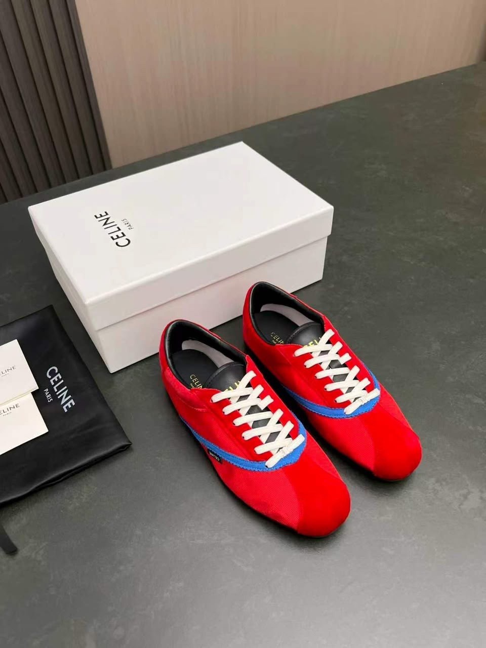 ,кроссовки prada,спортивная ,кроссовки женскиe, женская