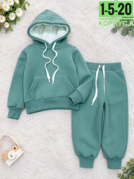 Костюм