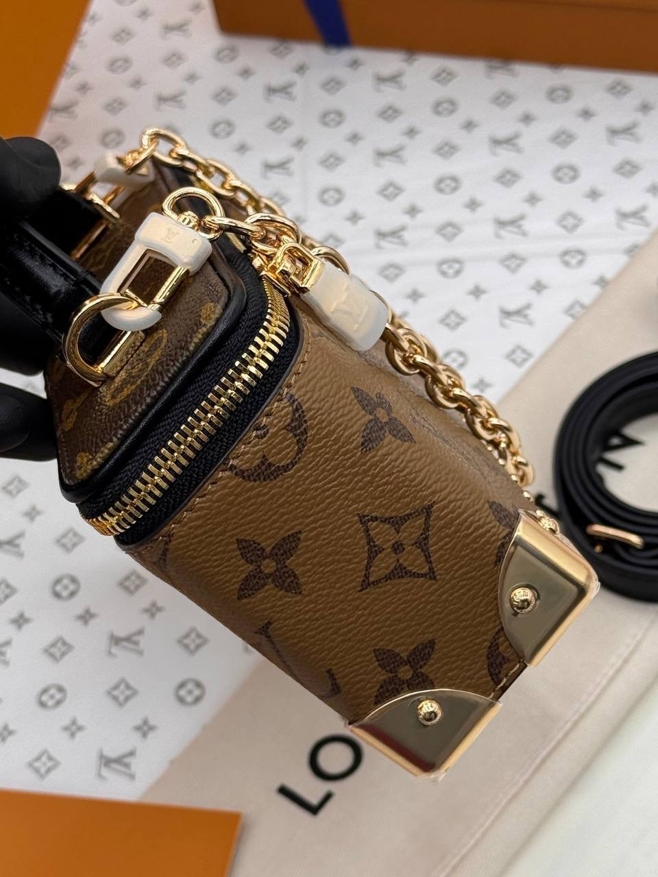 женская сумка louis vuitton,louis vuitton сумка на плечо,сумка louis vuitton,модная женская сумка,сумка женская брендовая