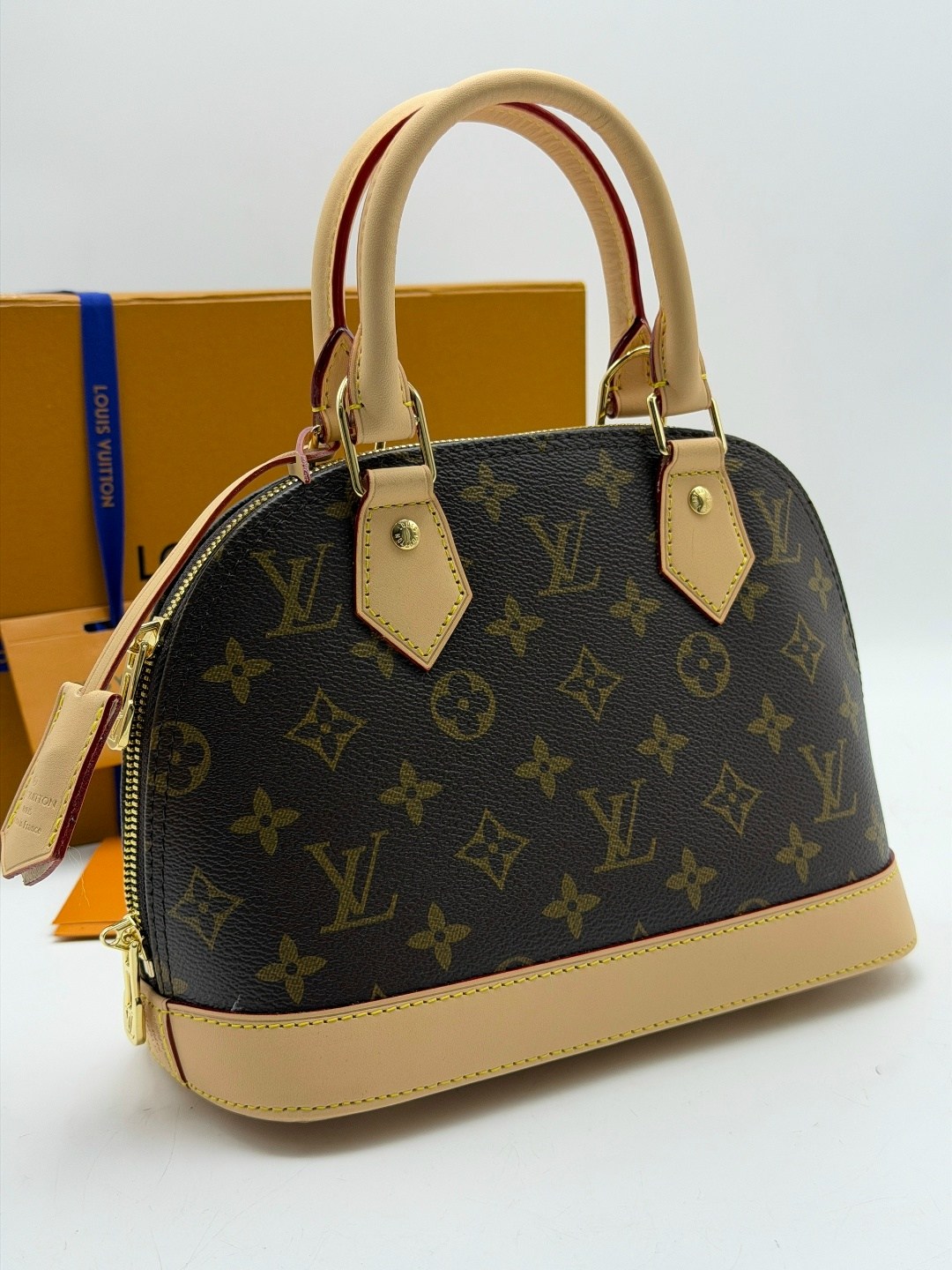 сумка louis vuitton,сумка louis vuitton женская,сумка alma bb от louis vuitton,женская сумка louis vuitton alma,сумка louis vuitton alma bb